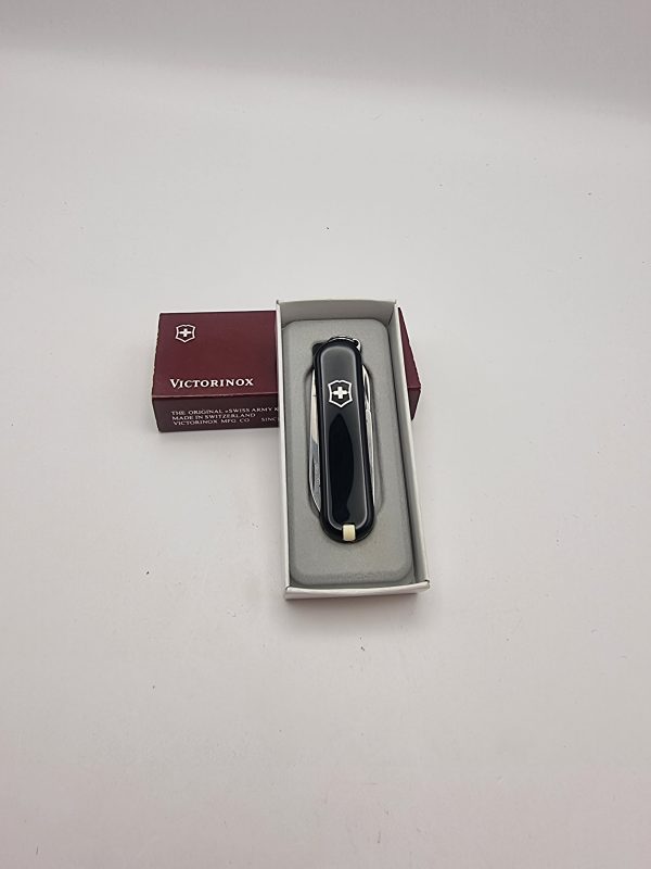 Victorinox Signature
