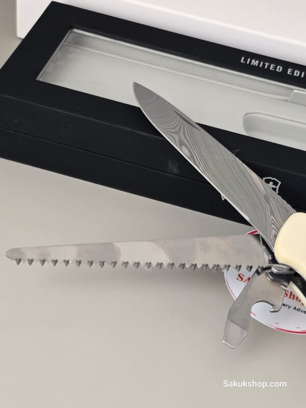 Victorinox 2023 Limited Edition Damast - Image 4