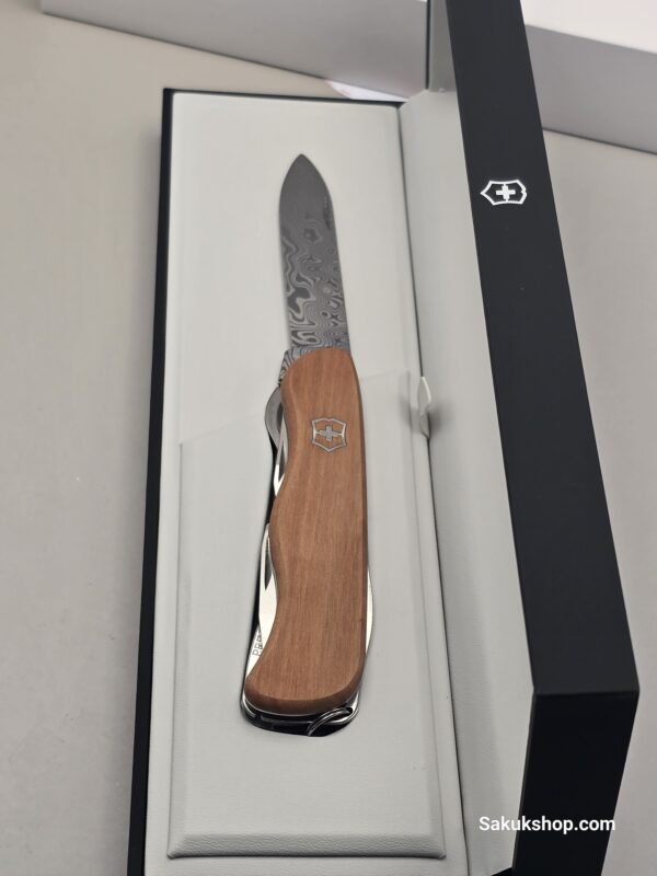 Victorinox Limited Edition 2022 Damast - Image 3