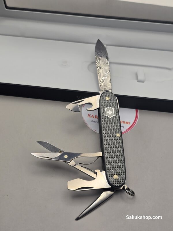 Victorinox Limited Edition 2016 Damast - Image 3