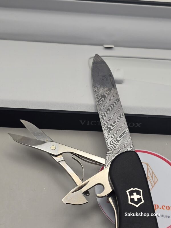 Victorinox Limited Edition 2017 Damast - Image 3