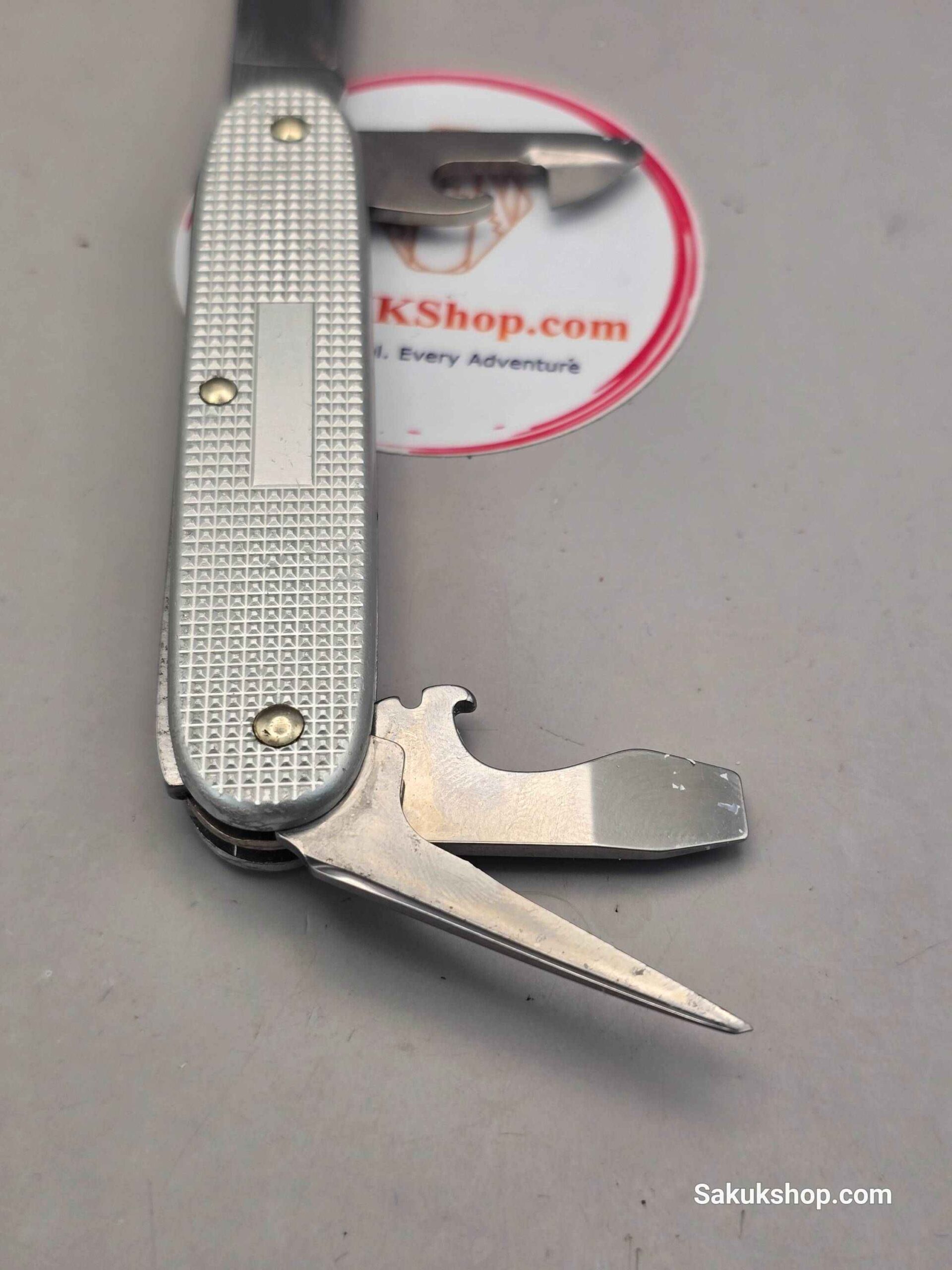 Victorinox Pioneer ( No keyring) - Image 4