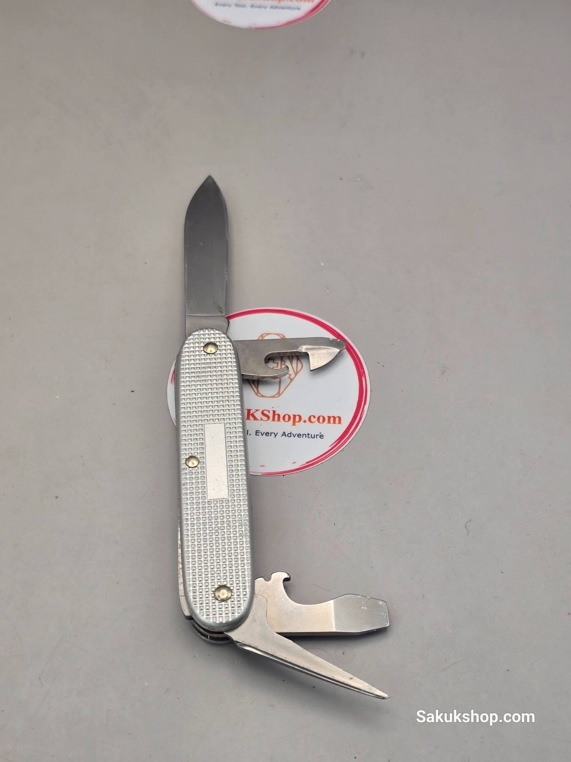 Victorinox Pioneer ( No keyring) - Image 2