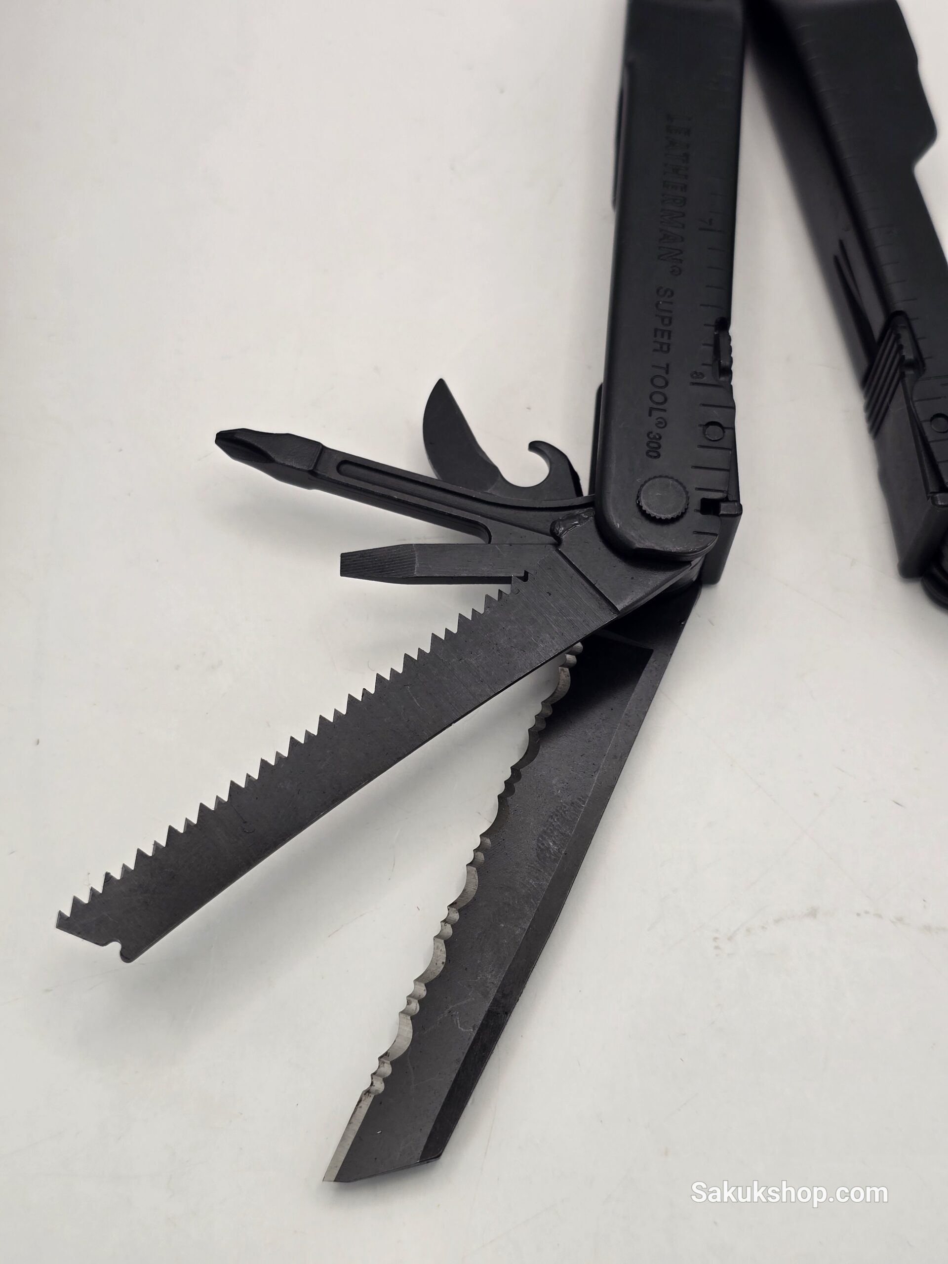 Leatherman Super Tool 300 Black Oxide ( New ) - Image 4