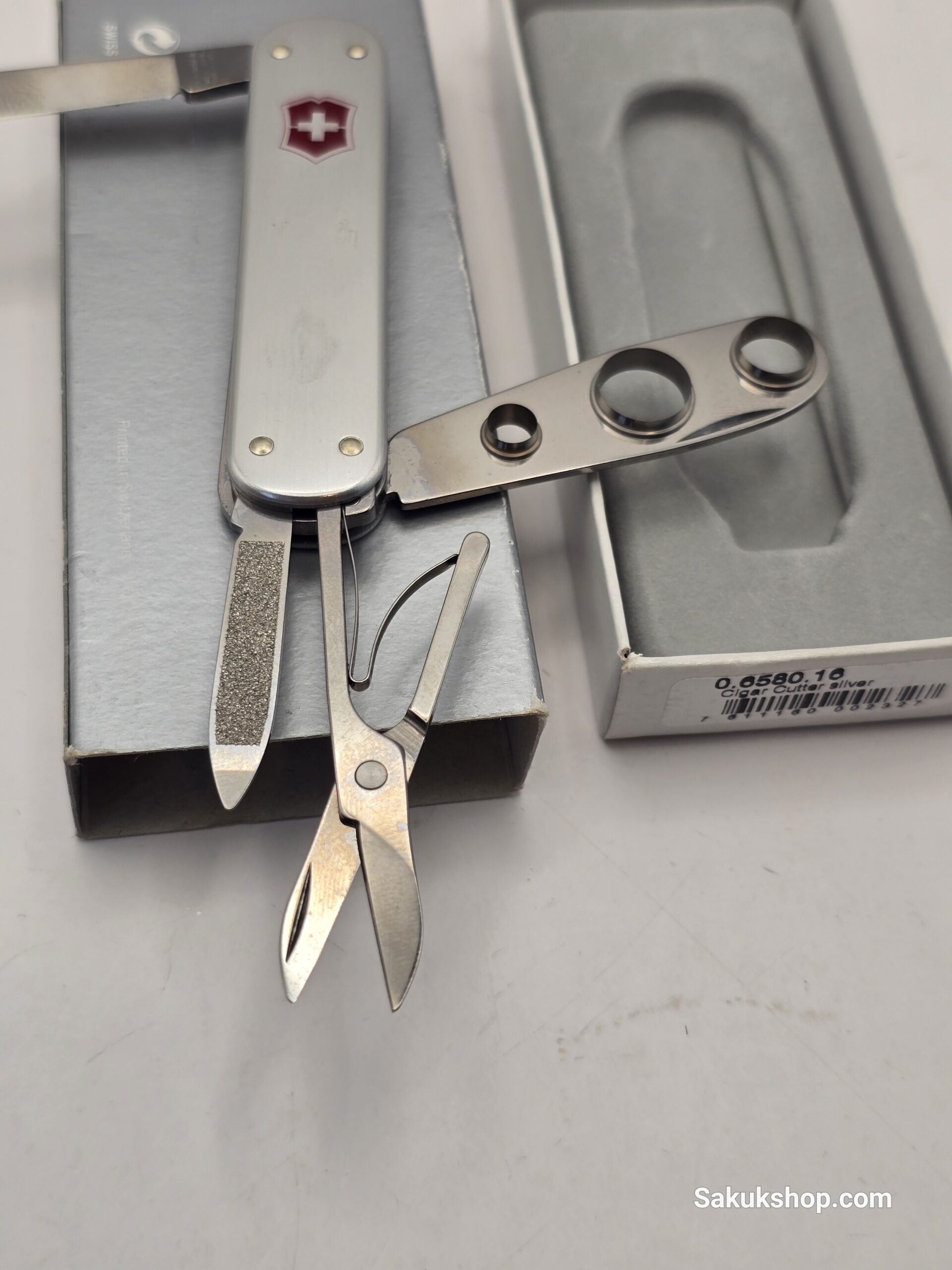 Victorinox Cigar Cutter - Image 2