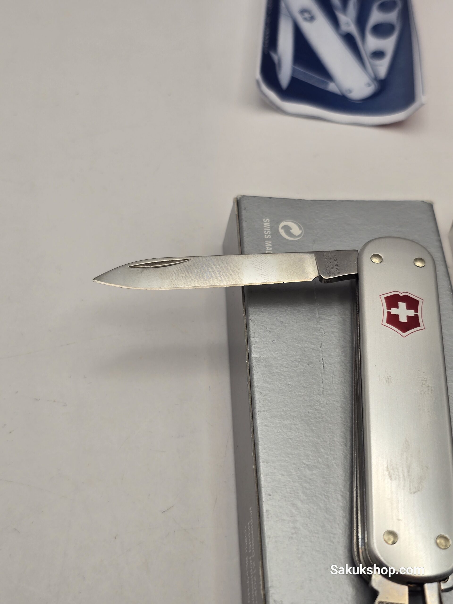 Victorinox Cigar Cutter - Image 3