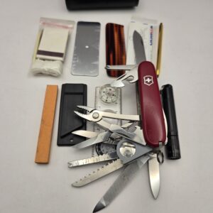 Victorinox Deluxe SOS Kit